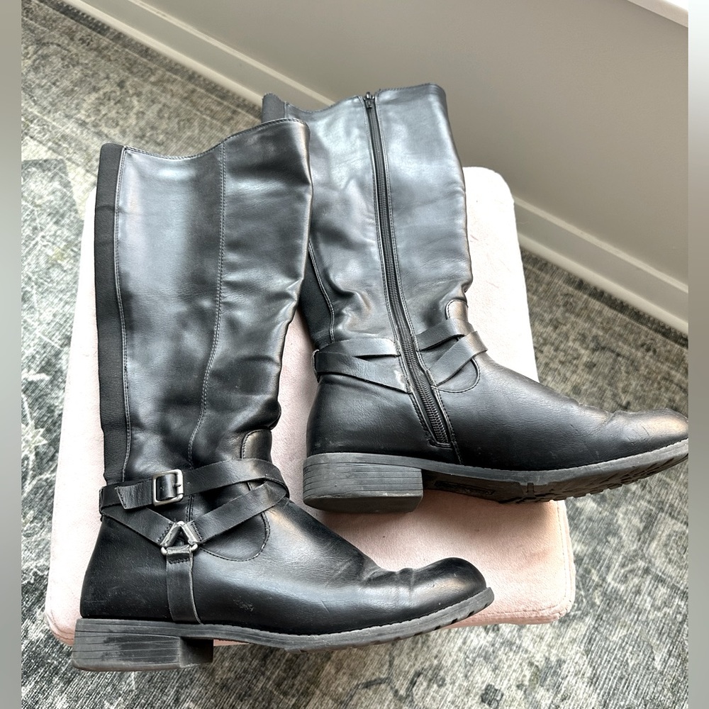 Black leather riding boots - size 9M